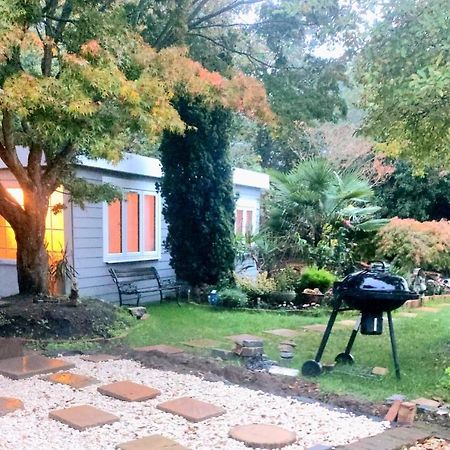 1 Bed Cottage-Museum View-Garden-Free Parking Weybridge Ngoại thất bức ảnh